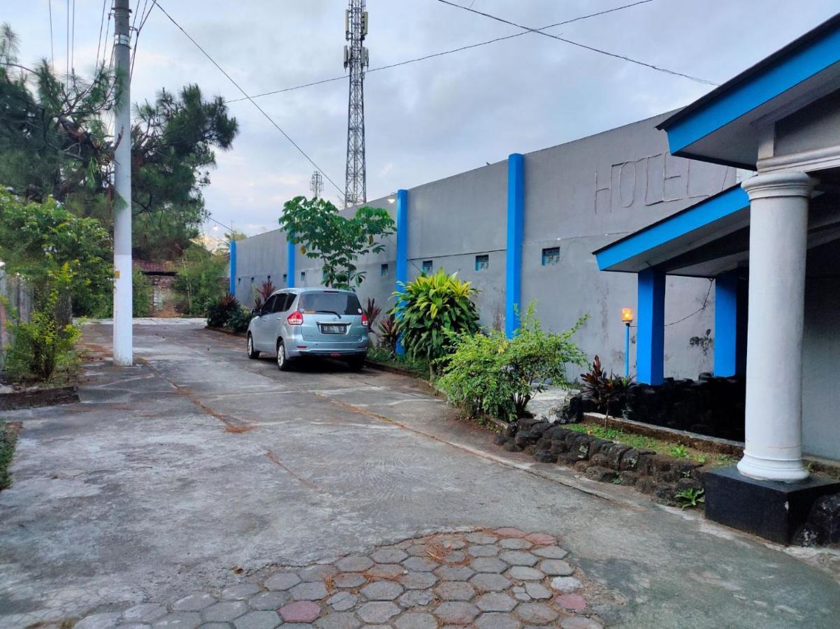 Hotel Dirgantara Parakan  Extérieur photo